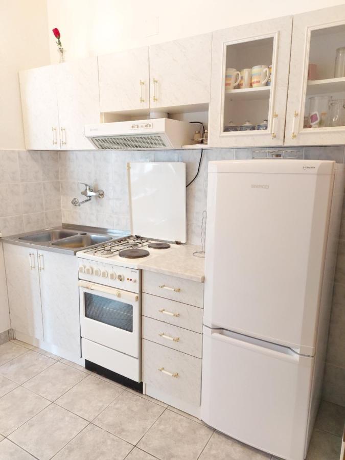 Apartment Jerolima Dugi Rat Eksteriør billede