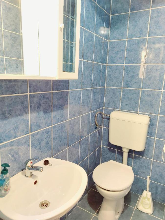 Apartment Jerolima Dugi Rat Eksteriør billede