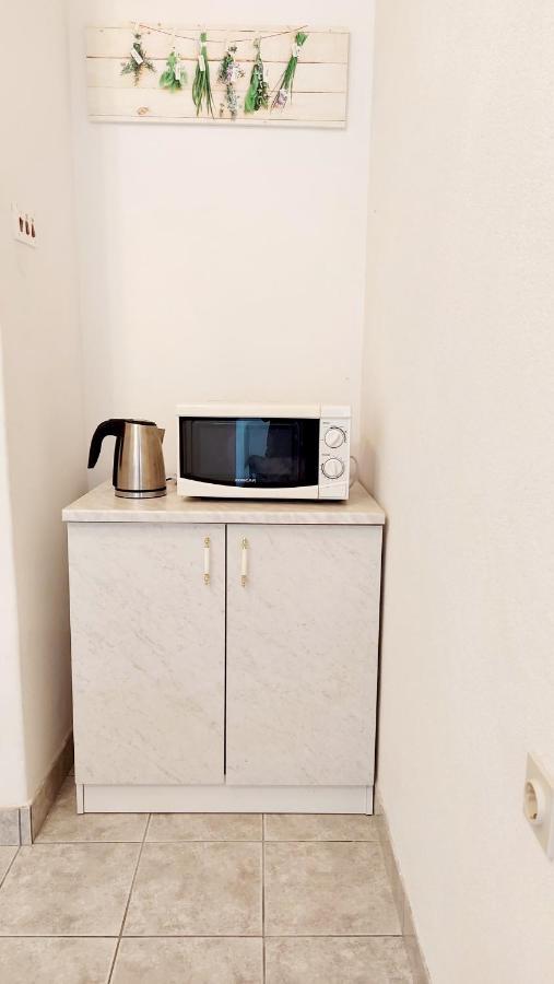 Apartment Jerolima Dugi Rat Eksteriør billede